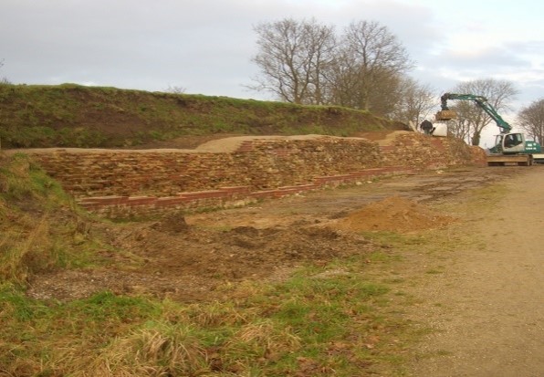 Bild 2_0810_1402_24867 Dannewerk Ruine Waldemarsmauer